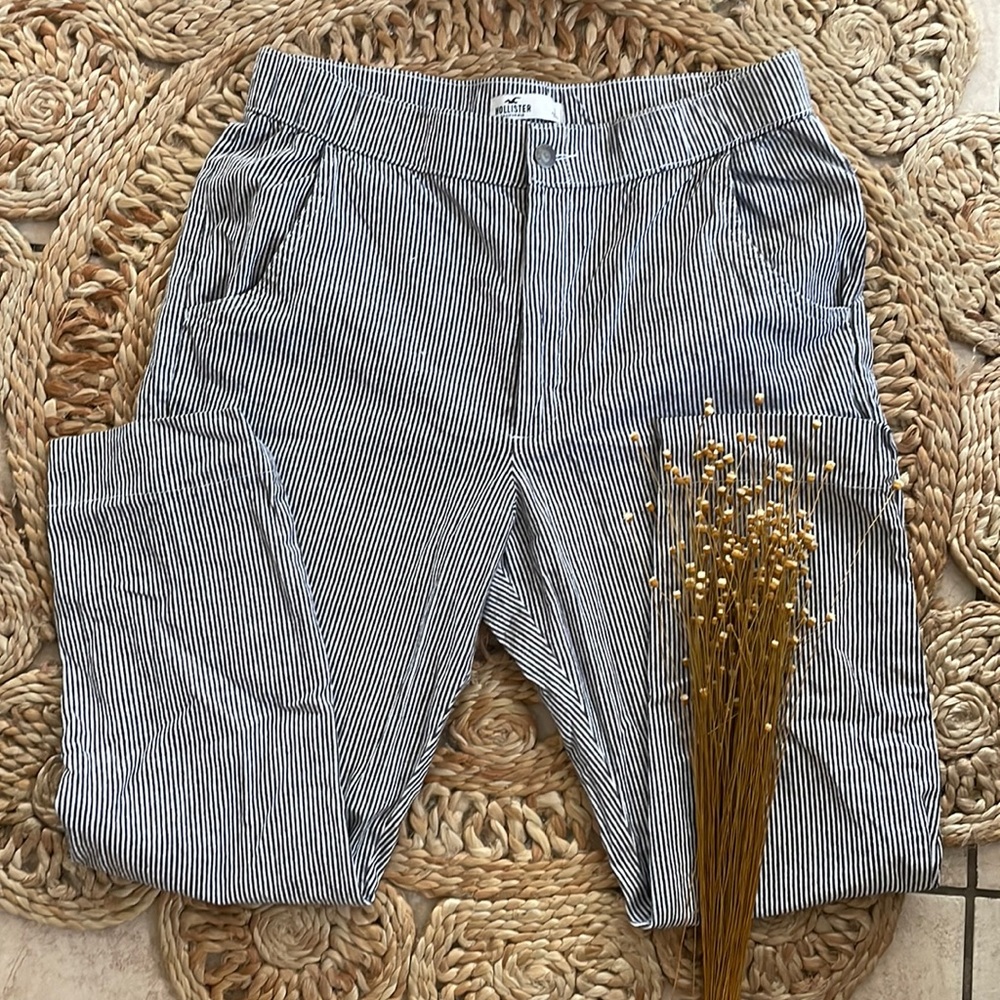 Hollister size L striped pants